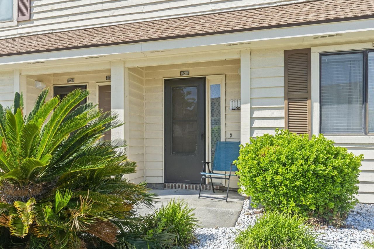 510 Fairwood Lakes Dr. Photo 30