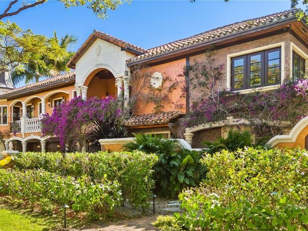 609 2nd Key Dr, Fort Lauderdale, FL 33304