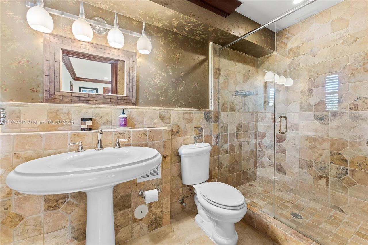 609 2nd Key Dr, Fort Lauderdale, FL 33304 Photo