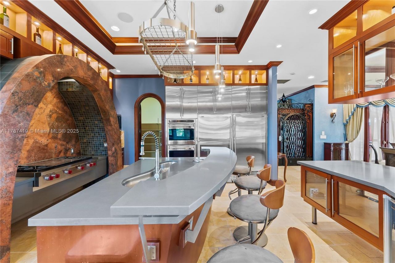 609 2nd Key Dr, Fort Lauderdale, FL 33304 Photo