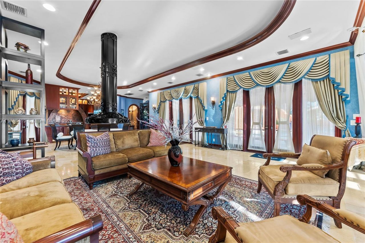 609 2nd Key Dr, Fort Lauderdale, FL 33304 Photo