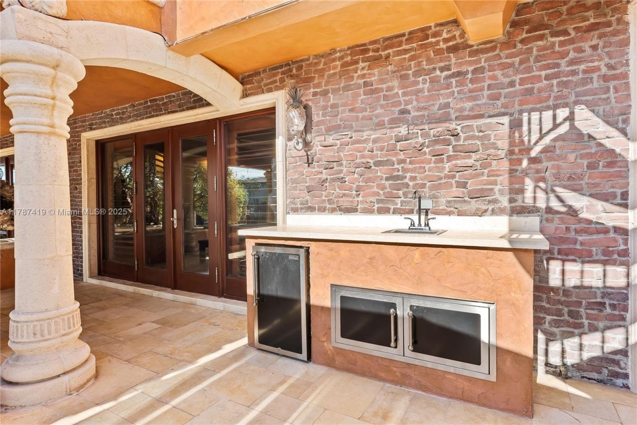 609 2nd Key Dr, Fort Lauderdale, FL 33304 Photo