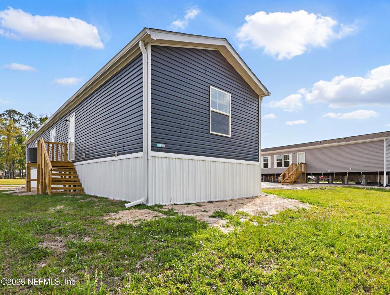 285 Tarpon Boulevard, Palatka, FL 32177 Main Photo