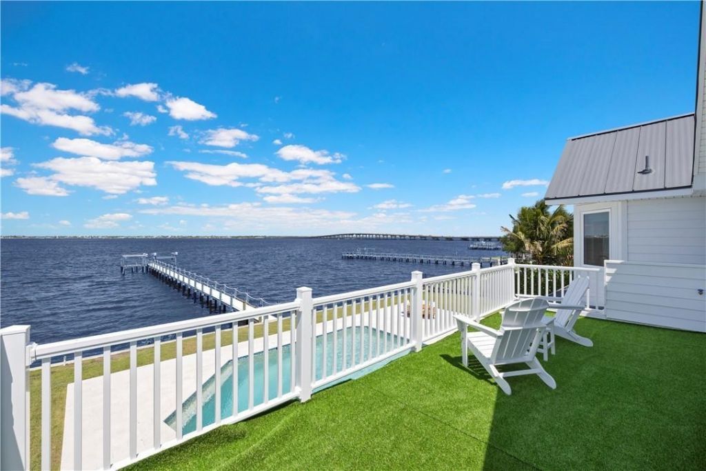 8451 Casa Del Rio Ln, Fort Myers, FL 33919 Photo