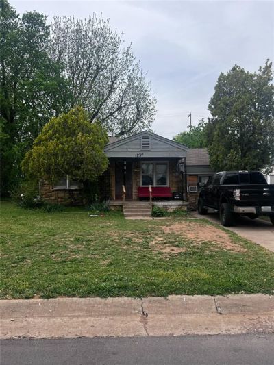 1237 N Staton Drive, Oklahoma City, OK 73111 Main Photo