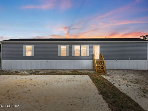 287 TARPON Boulevard, Palatka, FL 32177