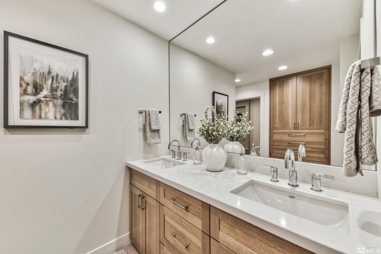 150 Juanita, Unit 2, Incline Village, NV 89451 Photo