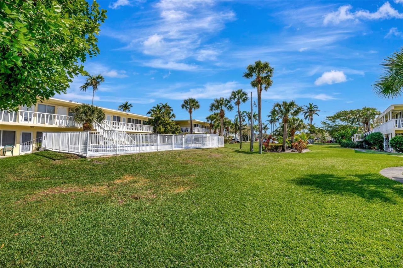 2755 NE 28th Avenue, Unit A3, Lighthouse Point, FL 33064 Photo