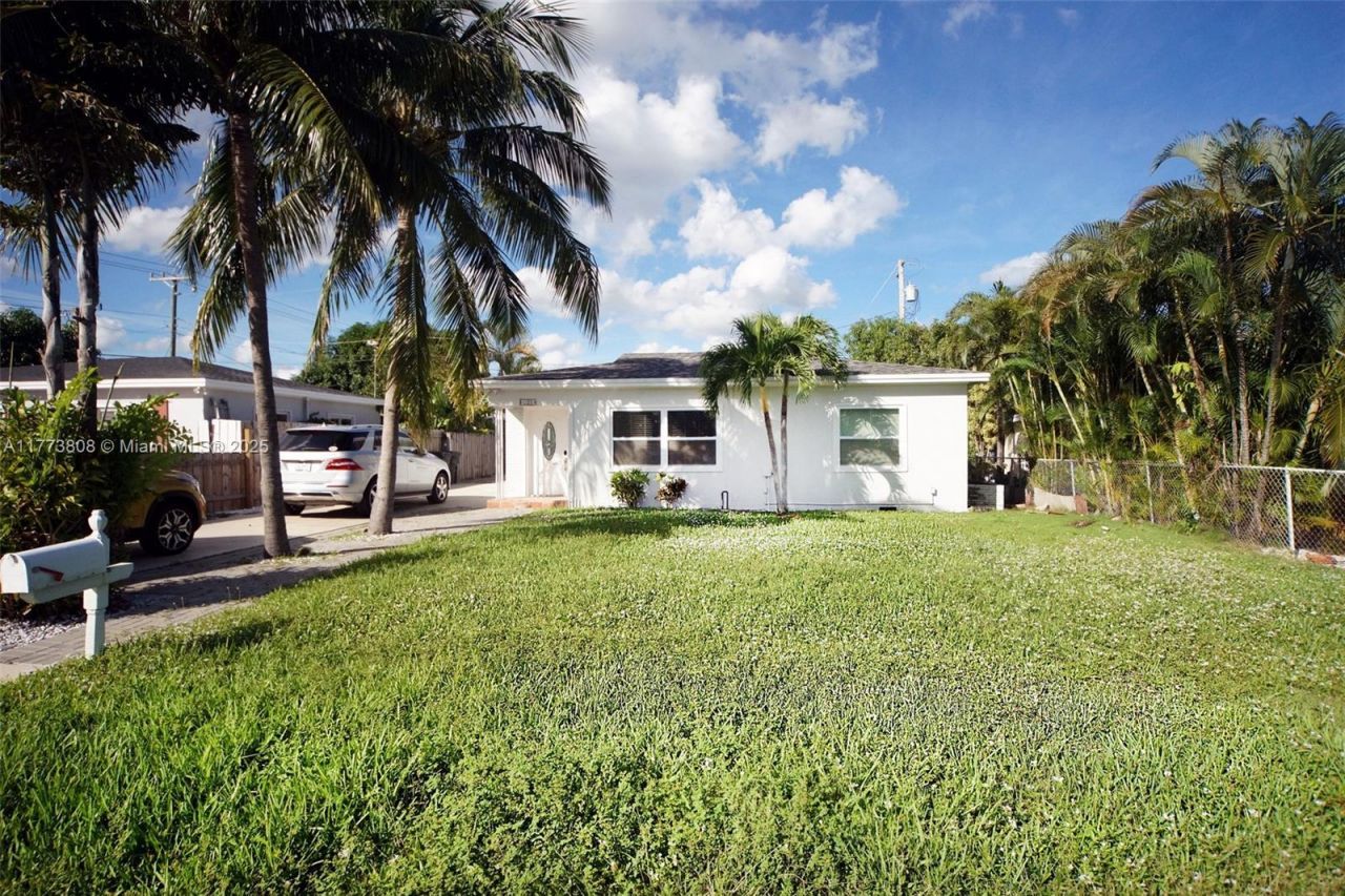 621 Hudson Rd, West Palm Beach, FL 33405 Photo