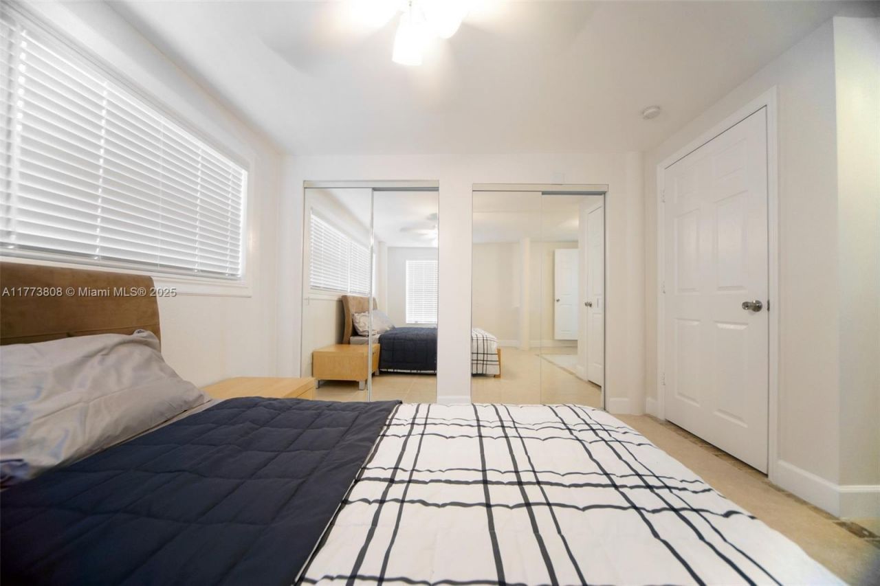 621 Hudson Rd, West Palm Beach, FL 33405 Photo