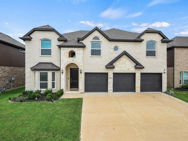 6732 Palmdale Drive, Fort Worth, TX 76123