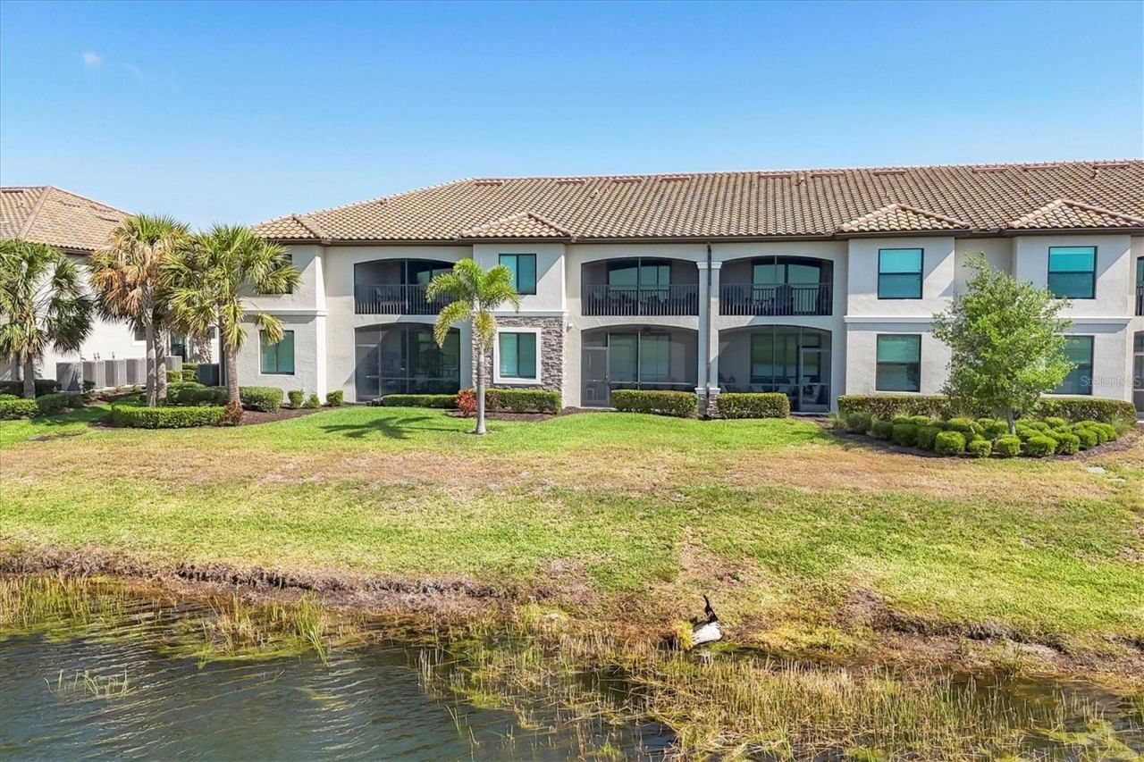 5624 Palmer Circle, Unit 105, Bradenton, FL 34211 Photo