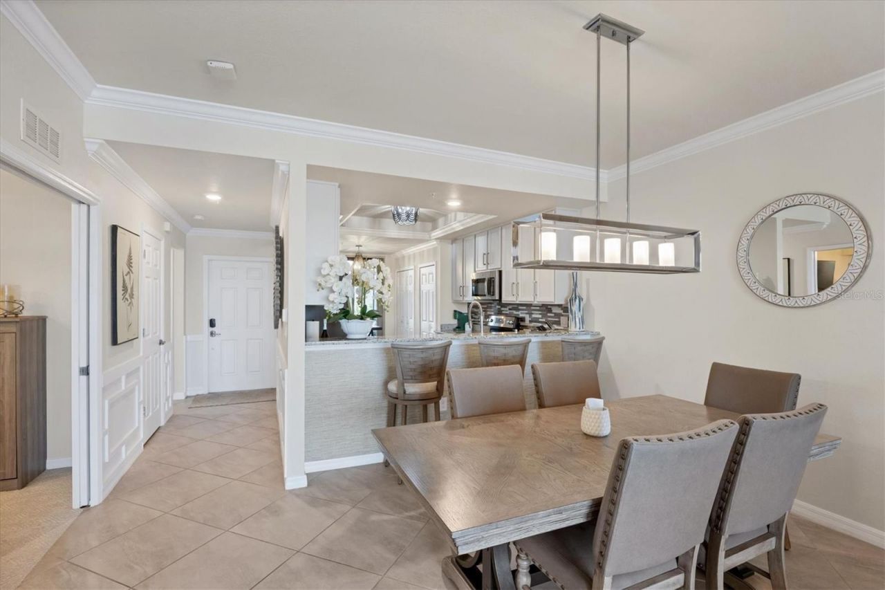 5624 Palmer Circle, Unit 105, Bradenton, FL 34211 Photo