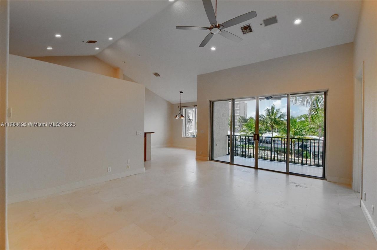23 Royal Palm Way, Unit 16, Boca Raton, FL 33432 Photo