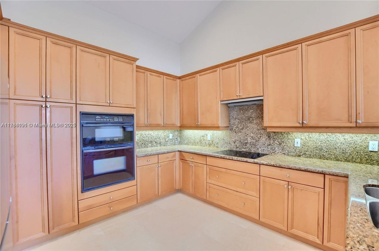 23 Royal Palm Way, Unit 16, Boca Raton, FL 33432 Photo