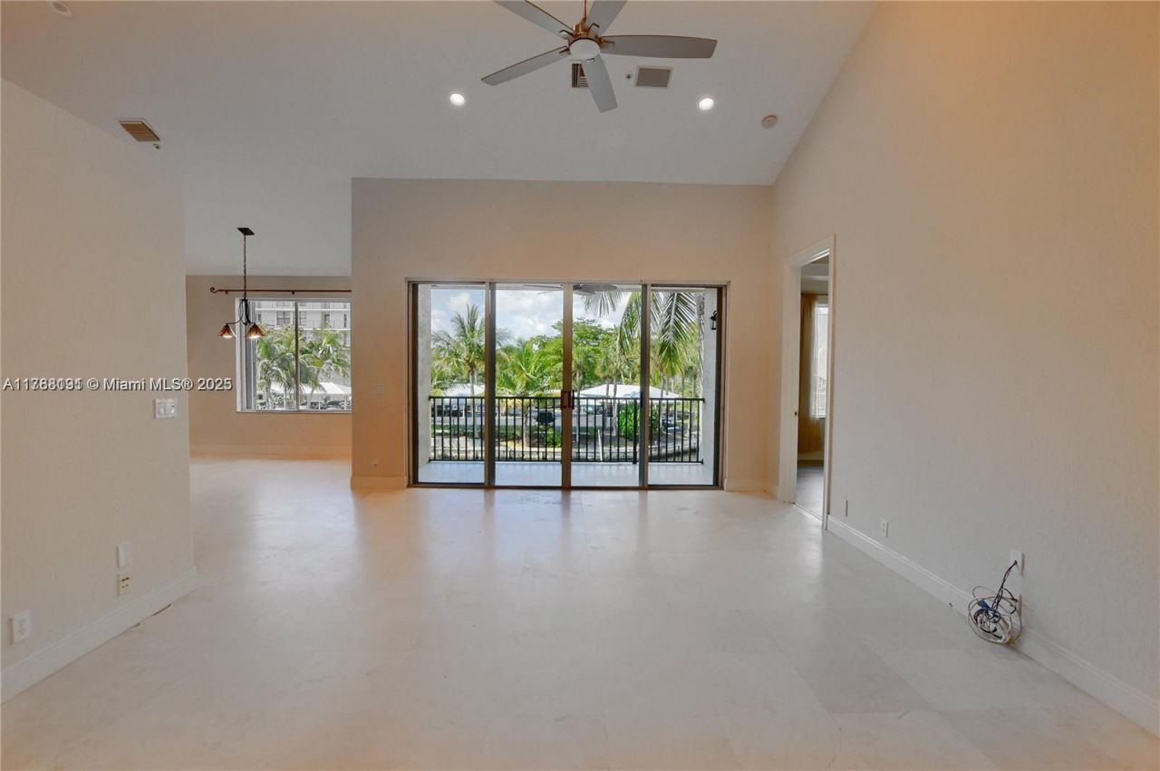 23 Royal Palm Way, Unit 16, Boca Raton, FL 33432 Photo