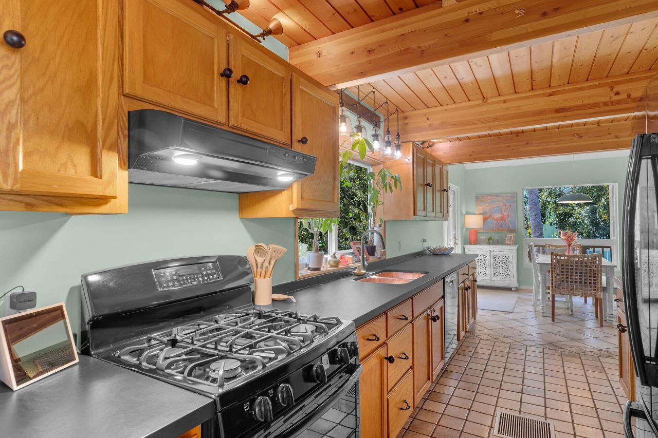 82762 Overseas Highway, Unit 3, Islamorada, FL 33036 Photo