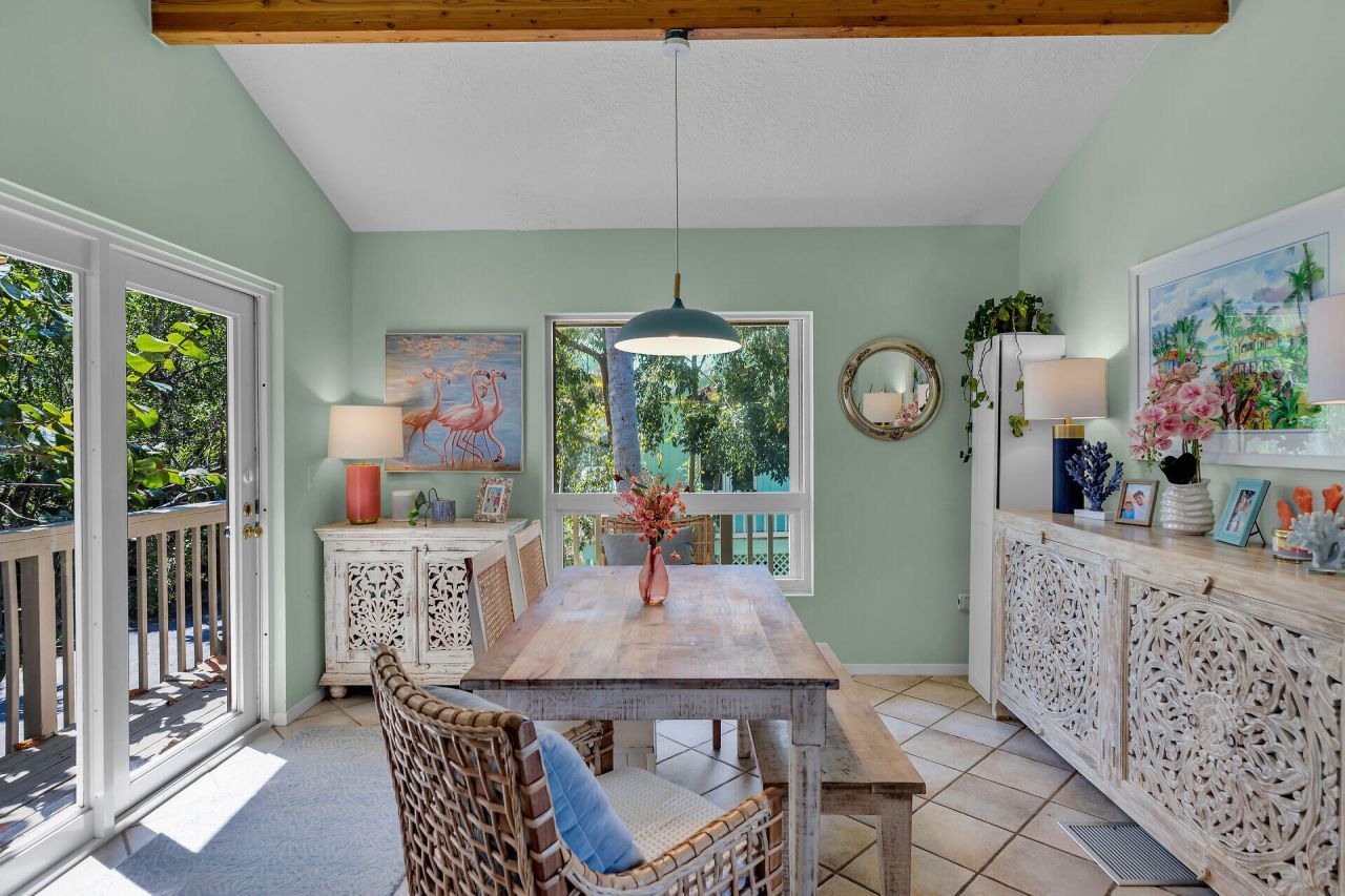 82762 Overseas Highway, Unit 3, Islamorada, FL 33036 Photo