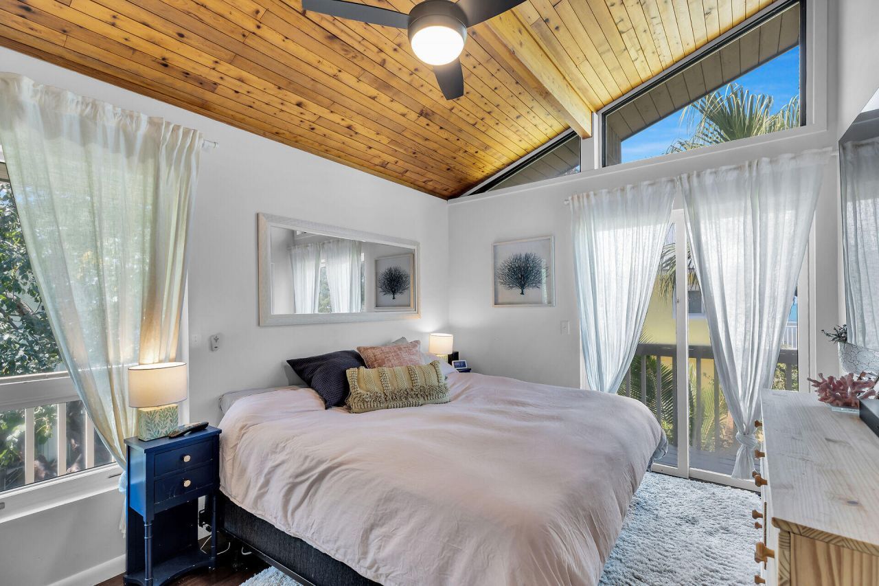 82762 Overseas Highway, Unit 3, Islamorada, FL 33036 Photo