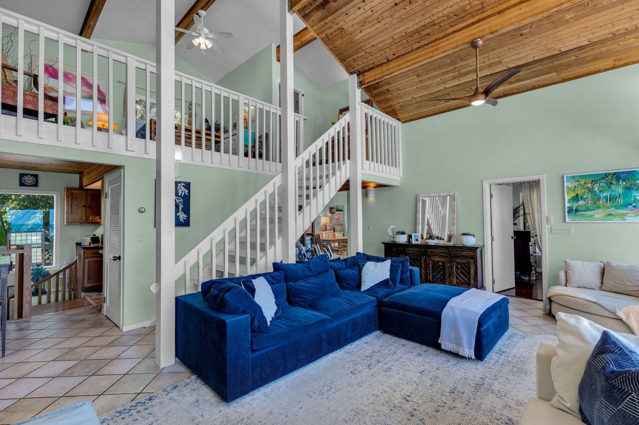 82762 Overseas Highway, Unit 3, Islamorada, FL 33036 Photo