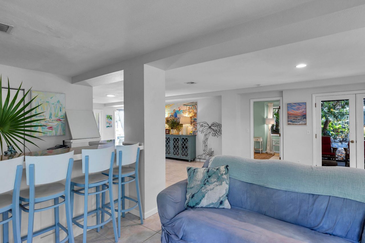 82762 Overseas Highway, Unit 3, Islamorada, FL 33036 Photo