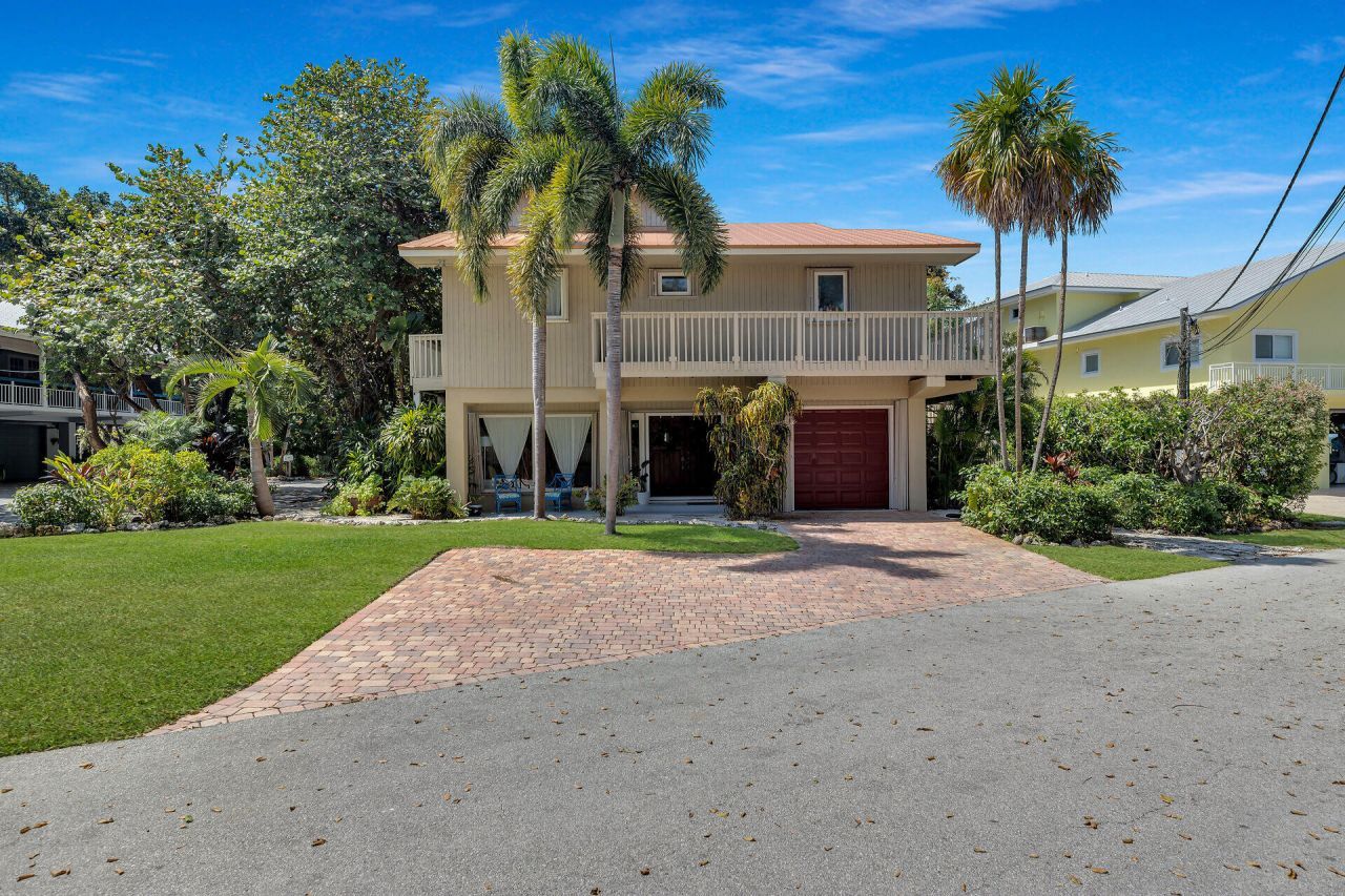 82762 Overseas Highway, Unit 3, Islamorada, FL 33036 Photo