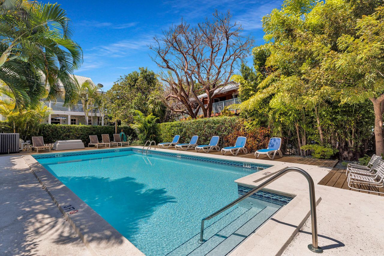 82762 Overseas Highway, Unit 3, Islamorada, FL 33036 Photo