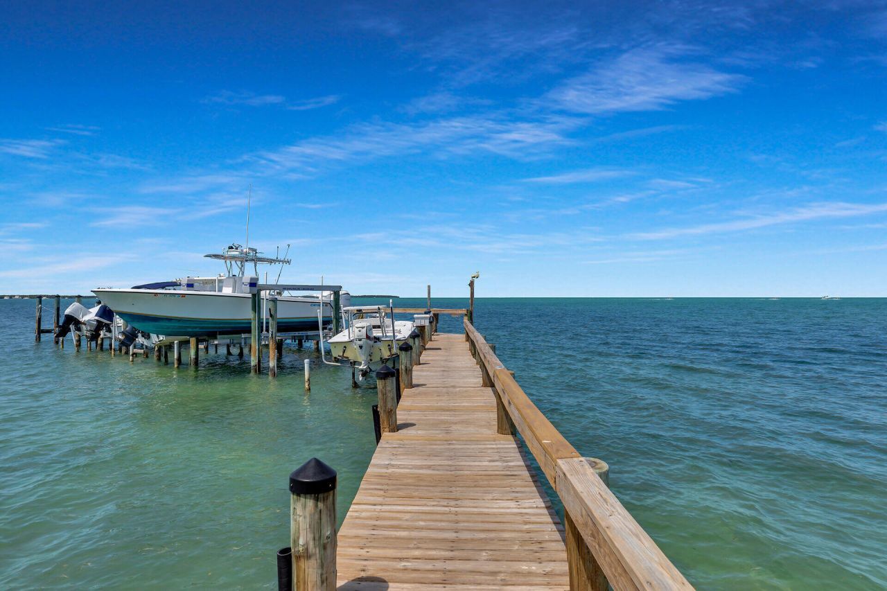 82762 Overseas Highway, Unit 3, Islamorada, FL 33036 Photo