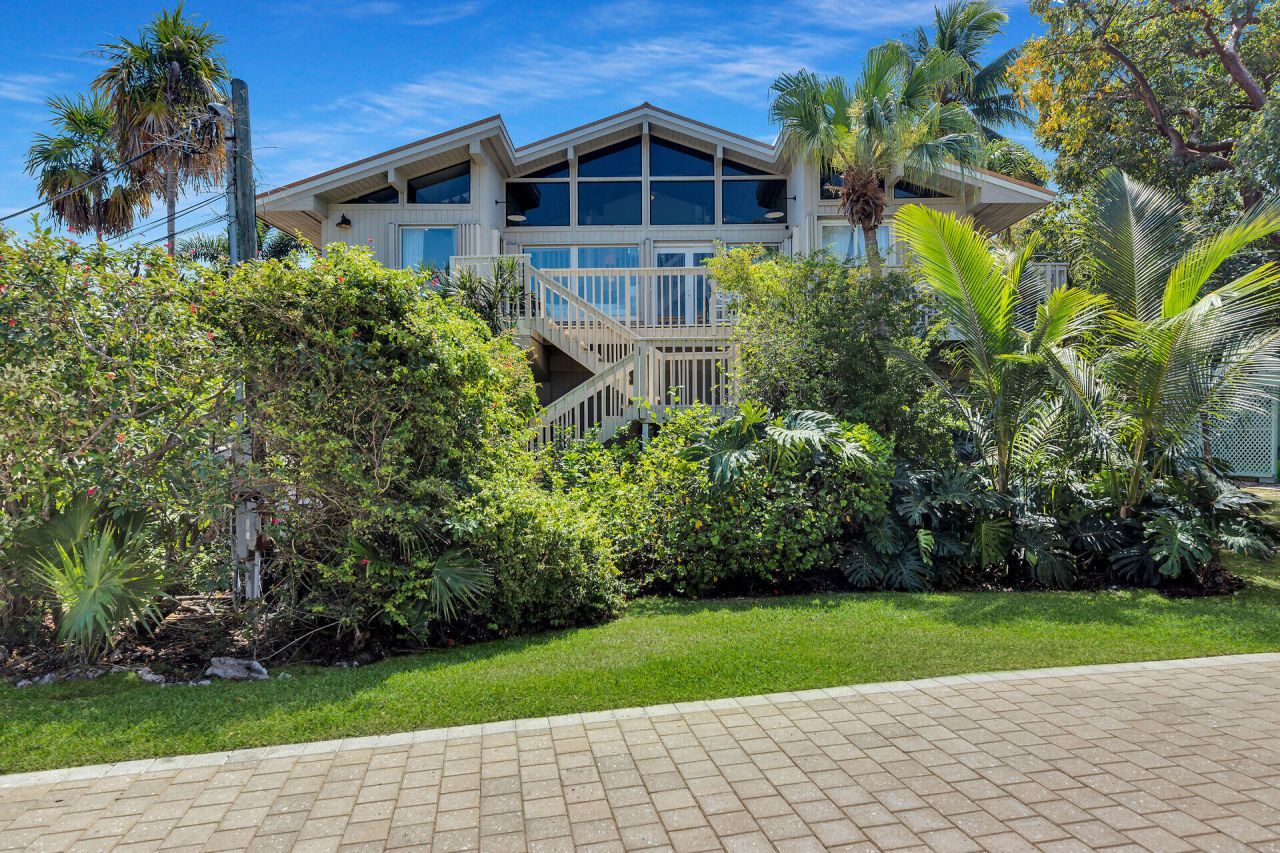 82762 Overseas Highway, Unit 3, Islamorada, FL 33036 Photo