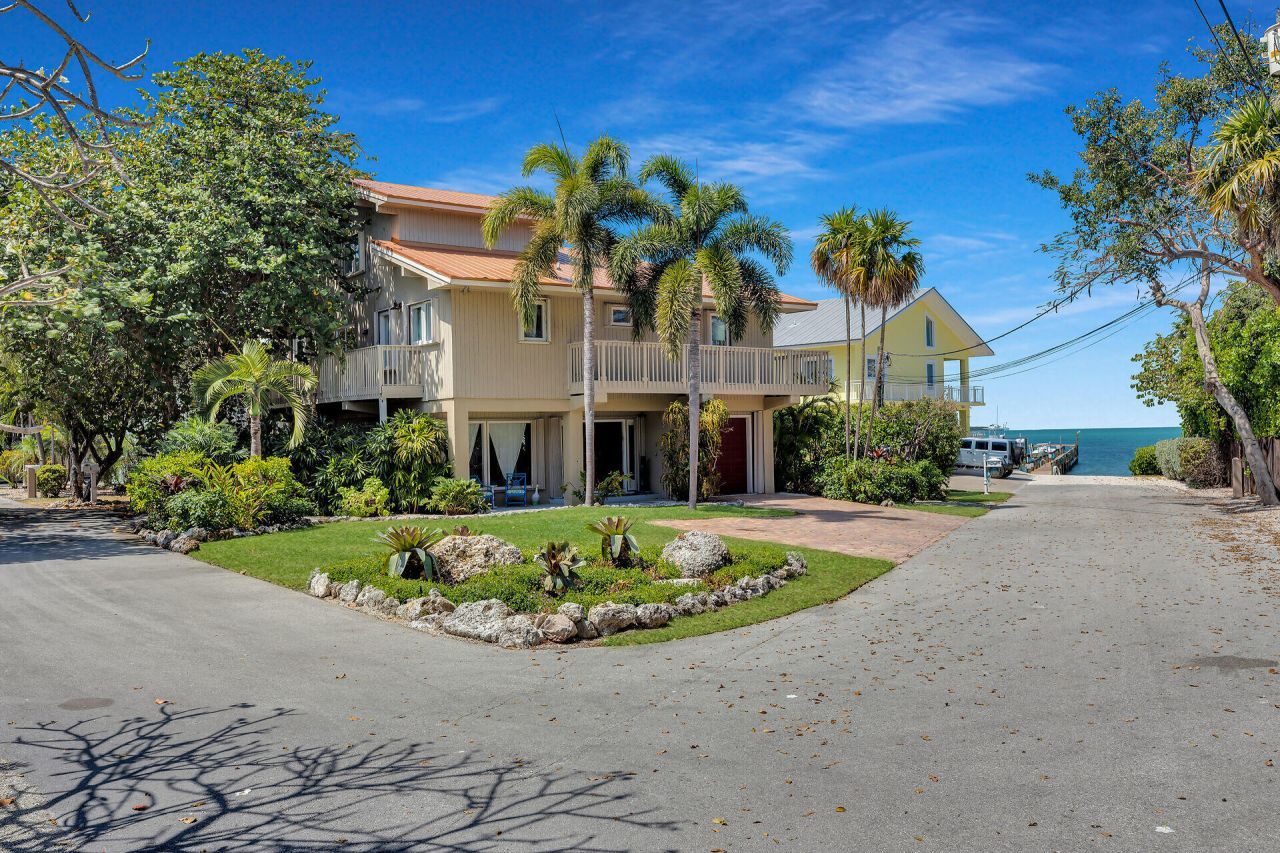 82762 Overseas Highway, Unit 3, Islamorada, FL 33036 Photo