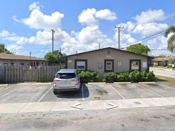 Pompano Beach, FL 33069