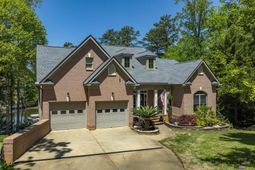 808 Island Point Lane photo 4