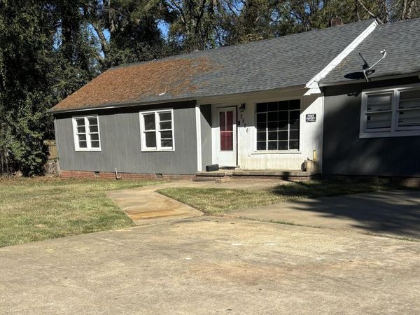 2826 Donaldson Drive, Jackson, MS 39212