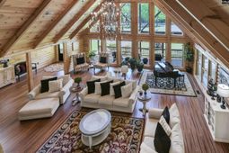 560 Beaver Creek Road photo 4