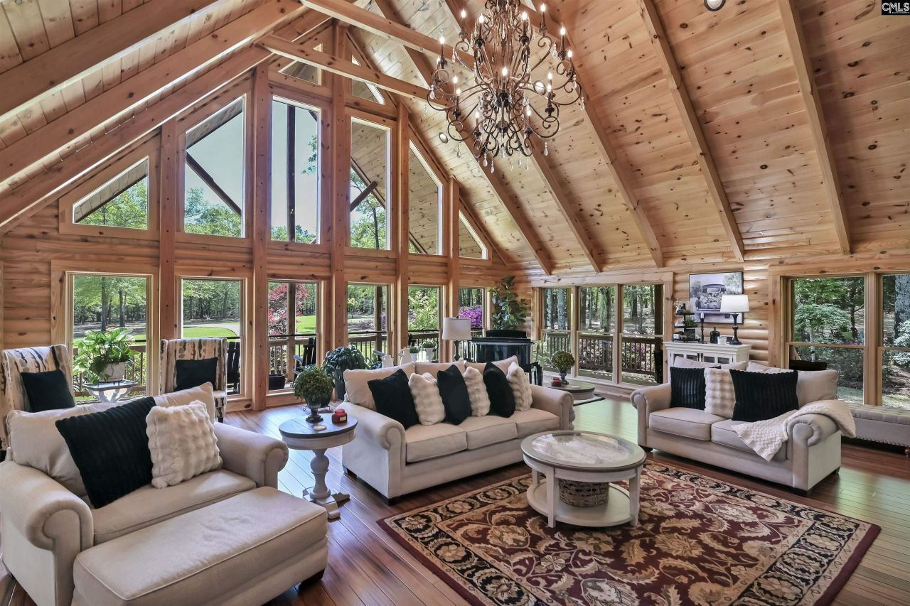 560 Beaver Creek Road Photo 6