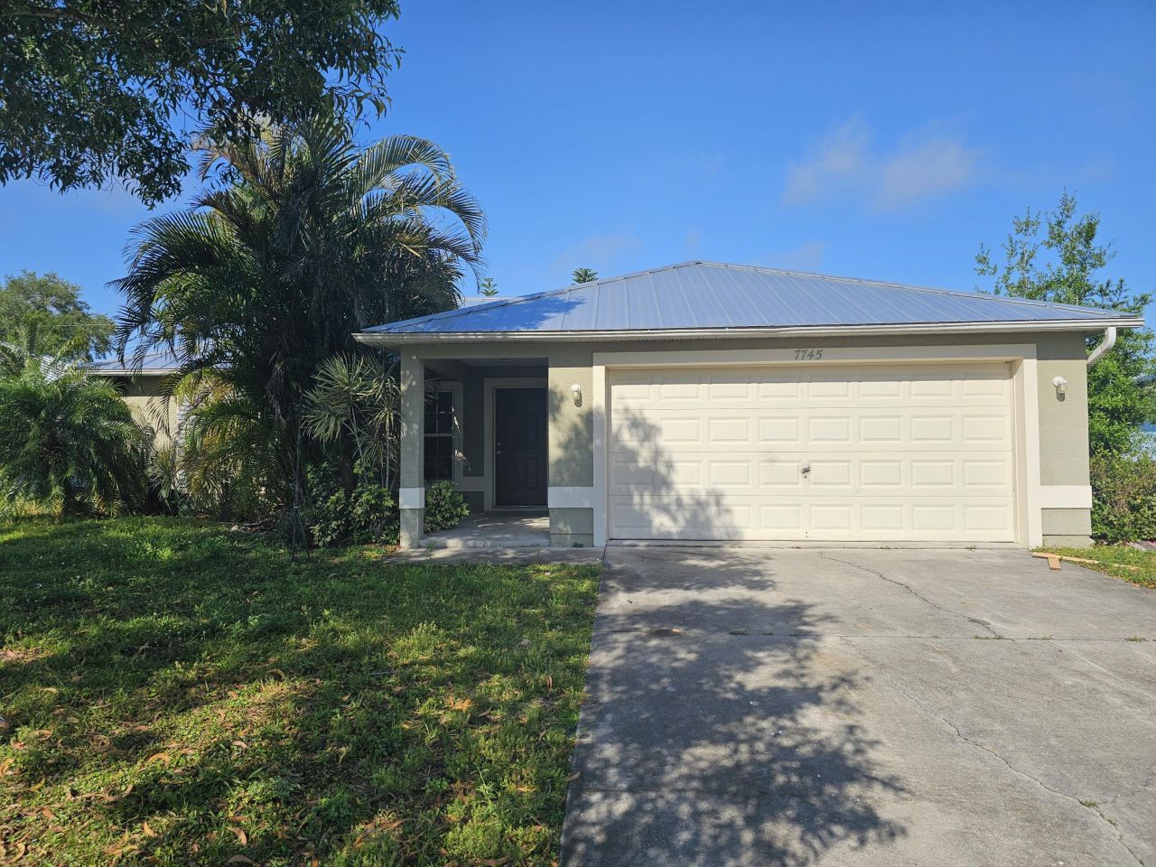 7745 99th Court, Vero Beach, FL 32967 Main Photo