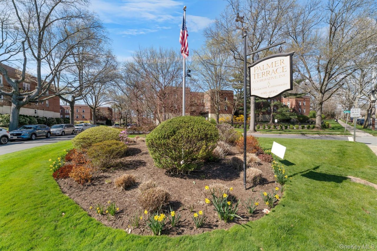 703 Palmer Court, Unit 2-A, Mamaroneck, NY 10543 Main Photo