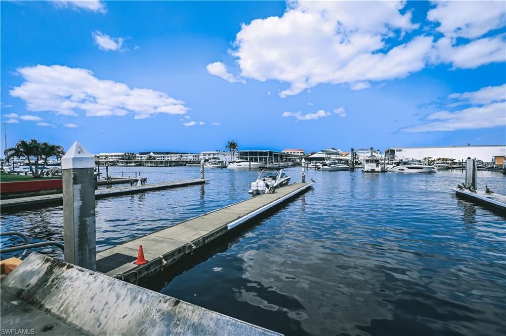 750 River Point A1-17 Dr, Unit A1-17, Naples, FL 34102 Photo