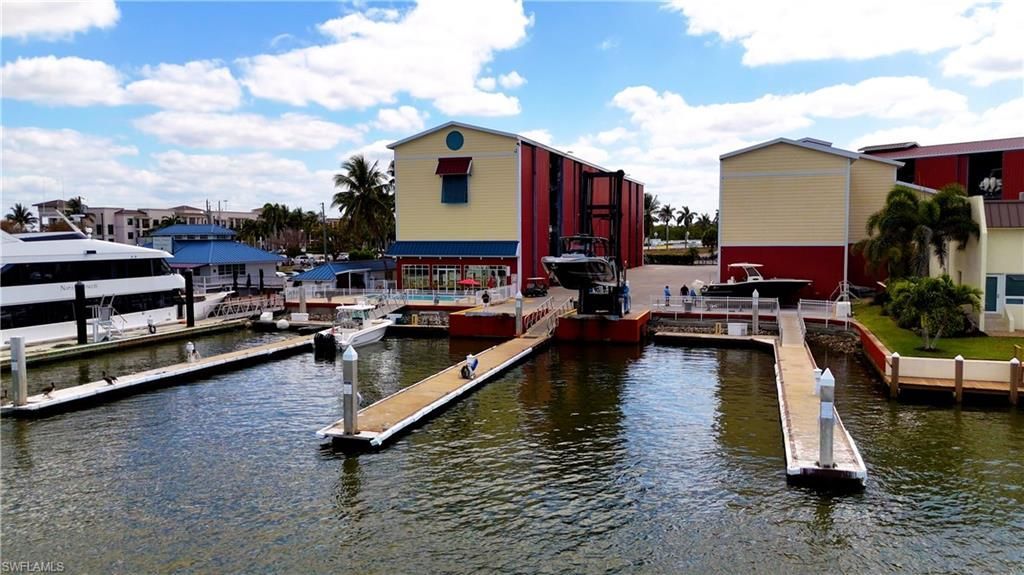 750 River Point A1-17 Dr, Unit A1-17, Naples, FL 34102 Photo