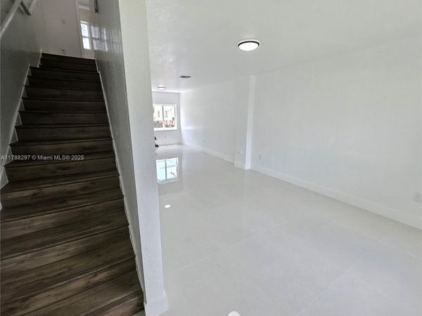 450 NW 84th St, Unit 450, Miami, FL 33150