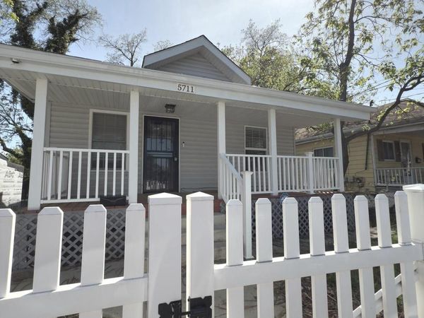 5711 J STREET, FAIRMOUNT HEIGHTS, MD 20743