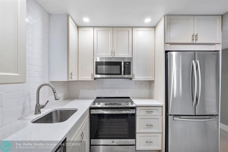 1505 N Riverside Drive, Unit 605, Pompano Beach, FL 33062 Photo