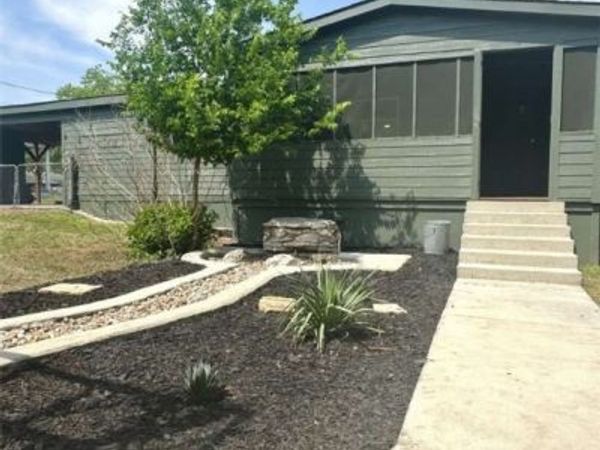 105 Tabler Drive, Seguin, TX 78155