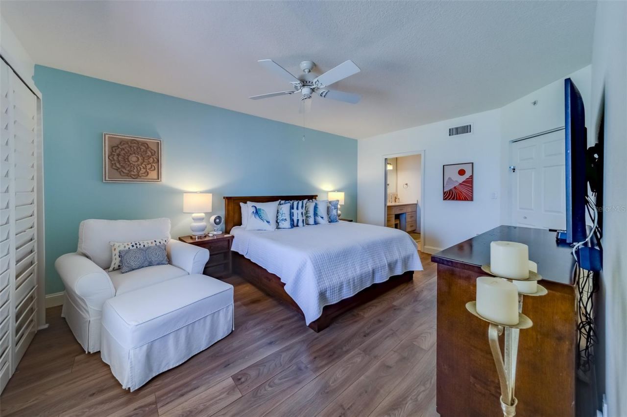 16500 Gulf Boulevard, Unit 355, North Redington Beach, FL 33708 Photo