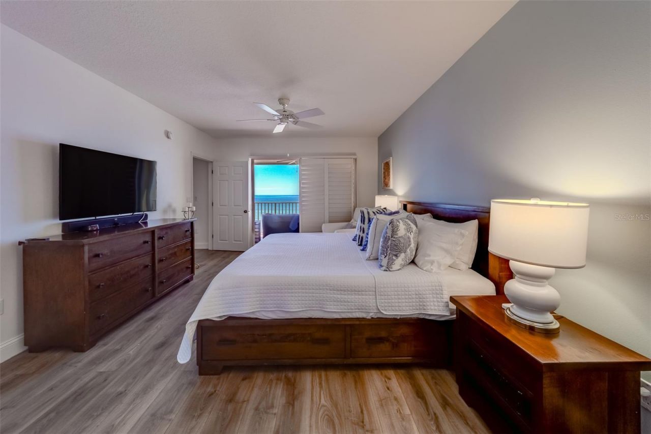 16500 Gulf Boulevard, Unit 355, North Redington Beach, FL 33708 Photo