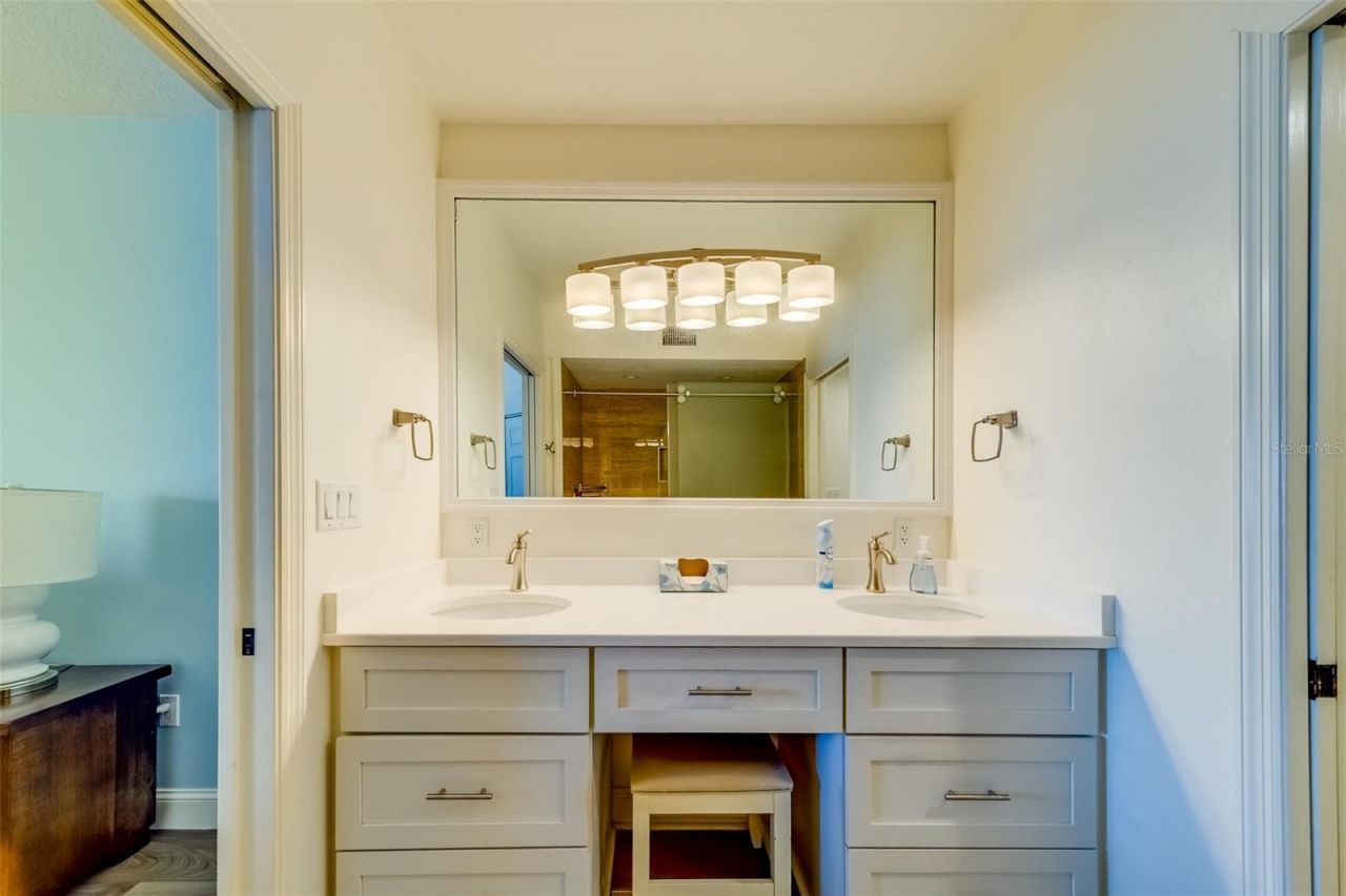 16500 Gulf Boulevard, Unit 355, North Redington Beach, FL 33708 Photo