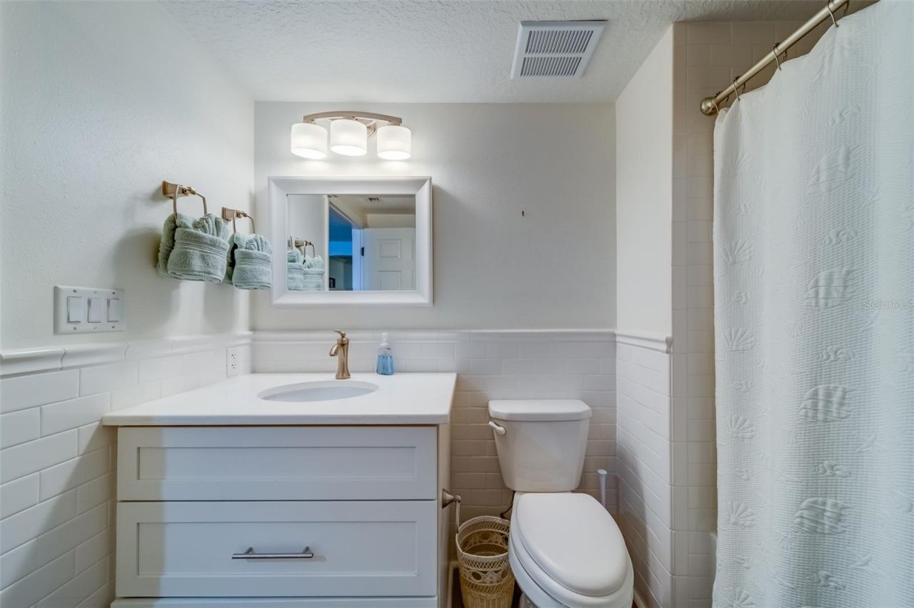 16500 Gulf Boulevard, Unit 355, North Redington Beach, FL 33708 Photo