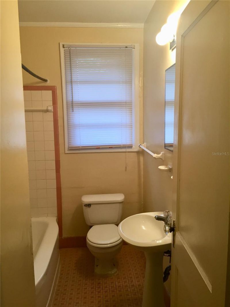 2703 NW 2nd Avenue, Gainesville, FL 32607 Photo
