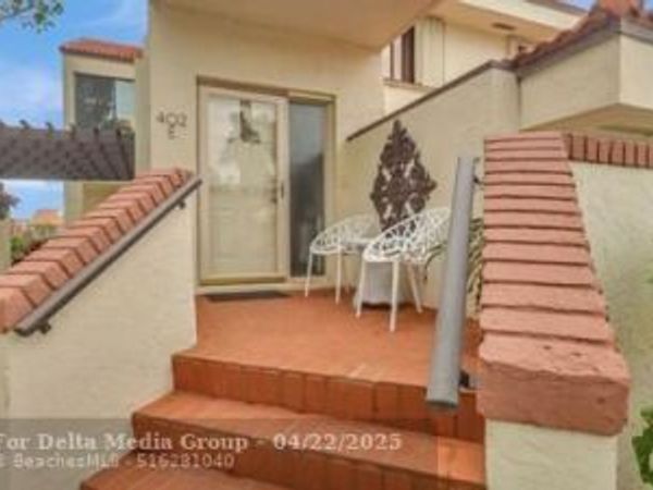 402 Sea Oats Dr, Unit E, Juno Beach, FL 33408