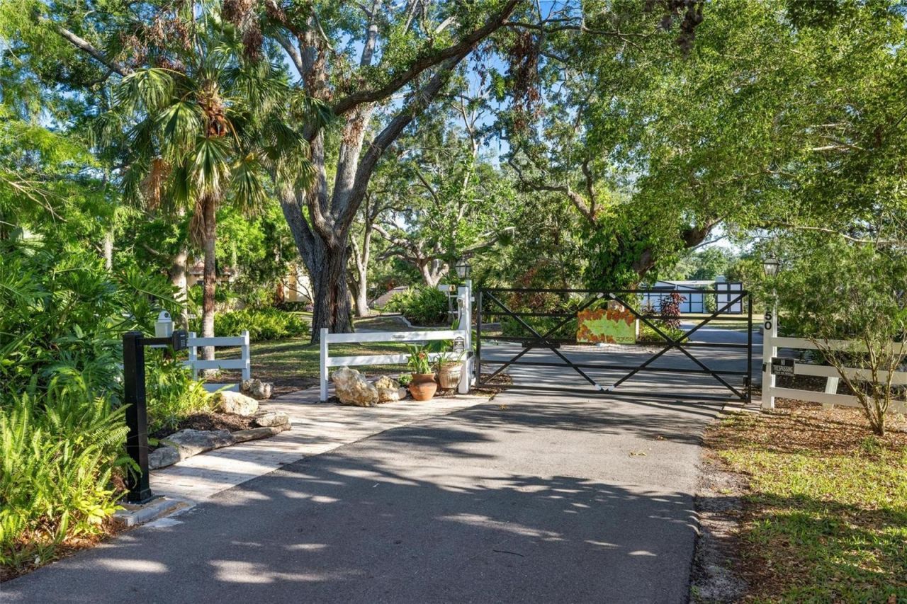 2750 Gocio Road Extension, Sarasota, FL 34235 Photo